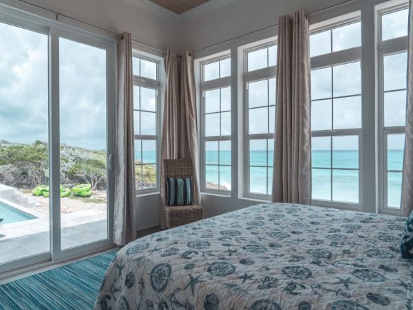 Luxurious Oceanfront Villa in Exuma - Perfect Island Retreat